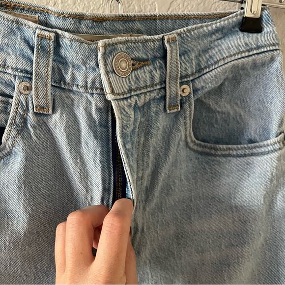 Levi's 70's High Slim Straight Jeans in Marin Hits Wash - Picture 6 of 10